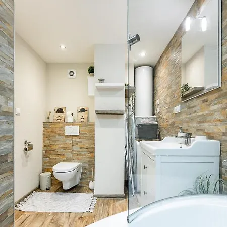 Old Town Podtatranskeho Appartamento Košice