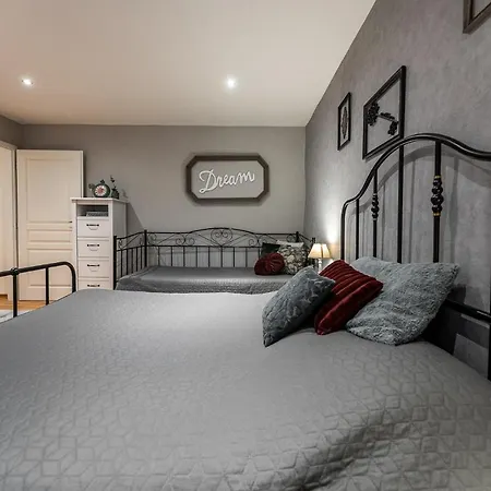 Apartment Old Town Podtatranskeho *