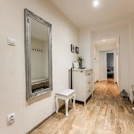 Appartamento Old Town Podtatranskeho *