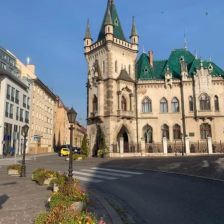 Lägenhet Old Town Podtatranskeho Košice